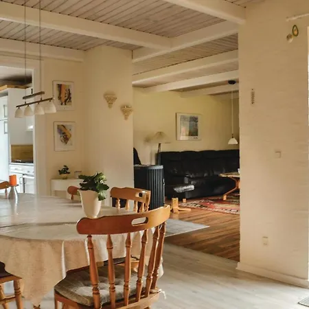 Three-bedroom Holiday In Romo *