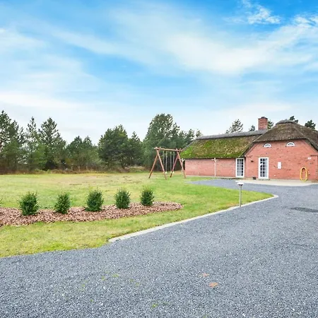 Three-bedroom Holiday In Romo